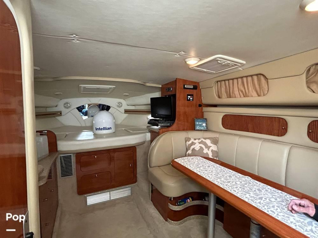 Rinker Fiesta Vee 342