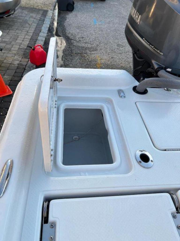 Blue Wave 2400 Pure Bay