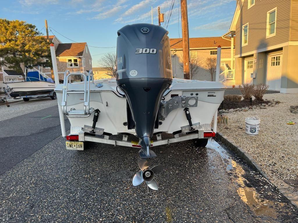 Blue Wave 2400 Pure Bay