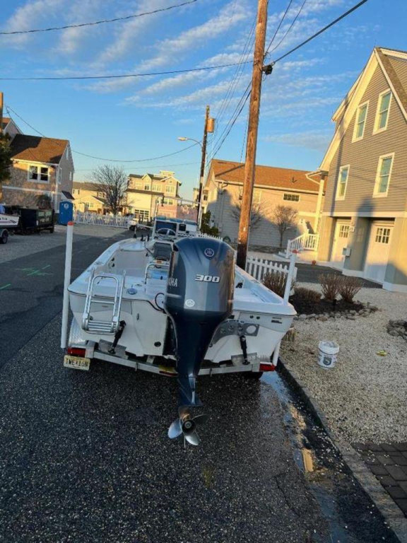 Blue Wave 2400 Pure Bay