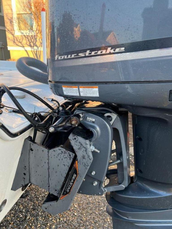 Blue Wave 2400 Pure Bay