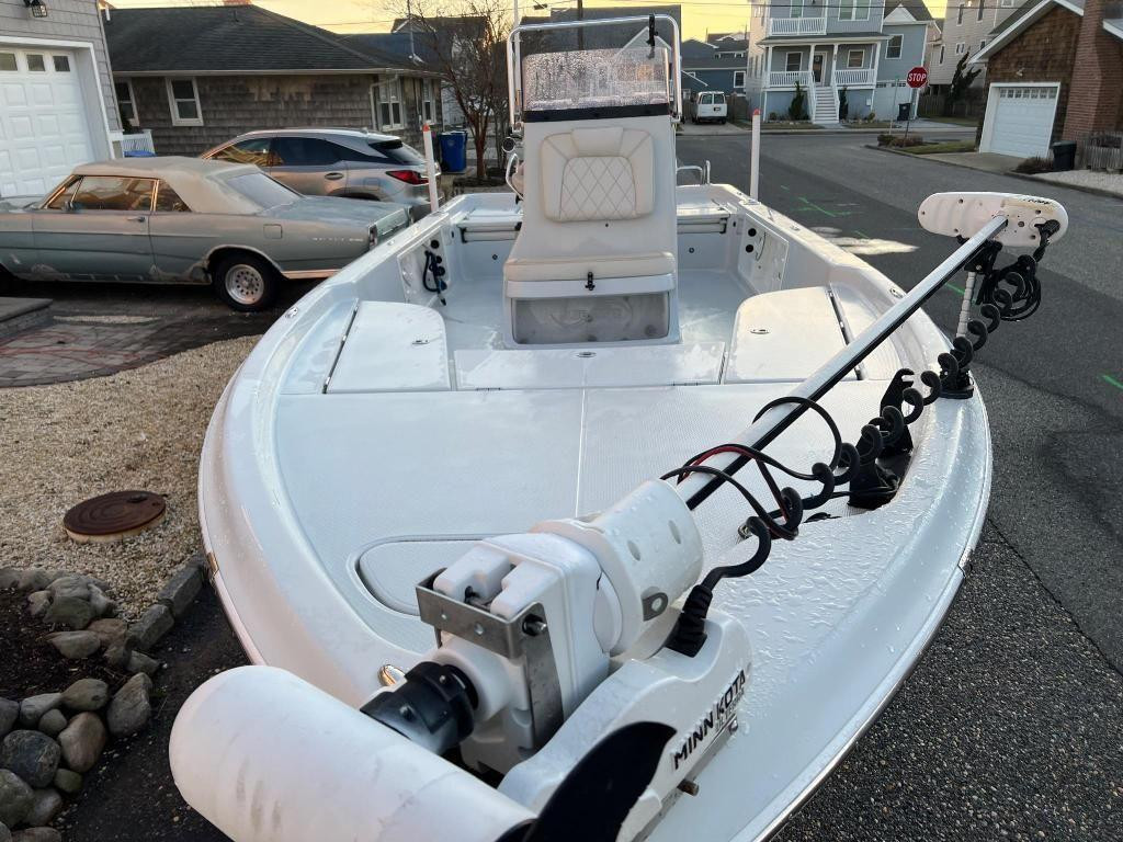 Blue Wave 2400 Pure Bay