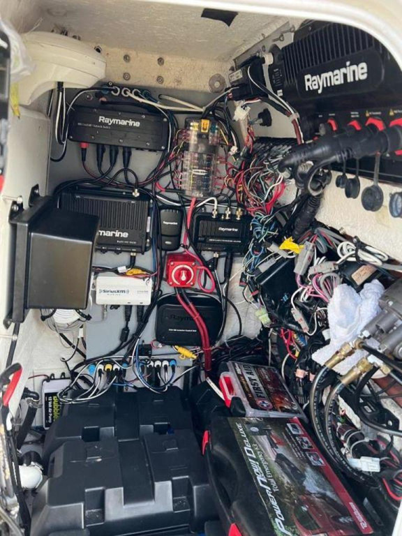 Blue Wave 2400 Pure Bay