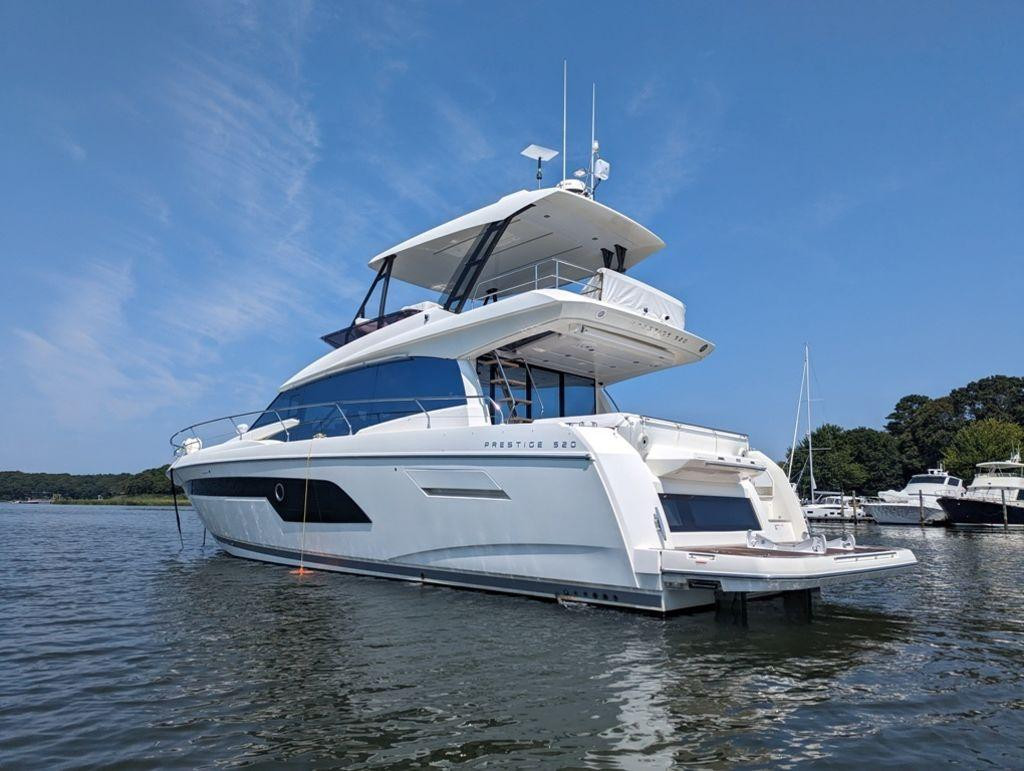 Prestige 520 Flybridge