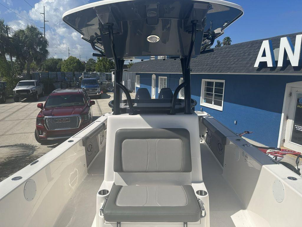 Sea Born LX26 Center Console LE