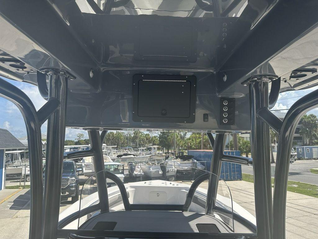 Sea Born LX26 Center Console LE