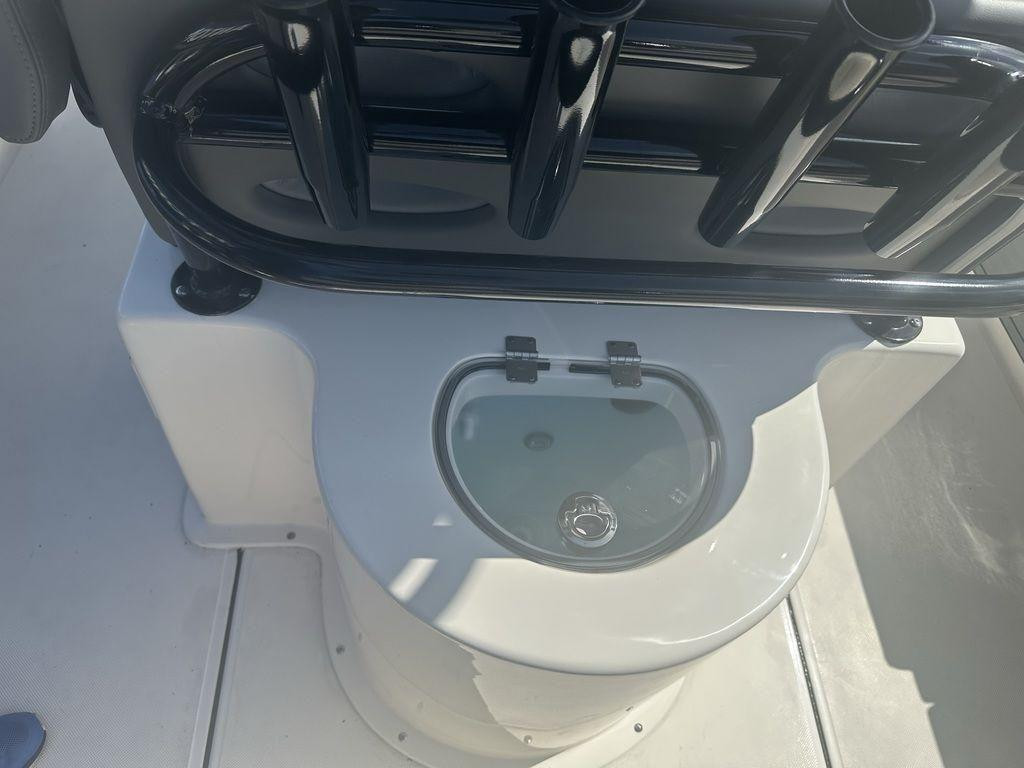 Sea Born LX26 Center Console LE