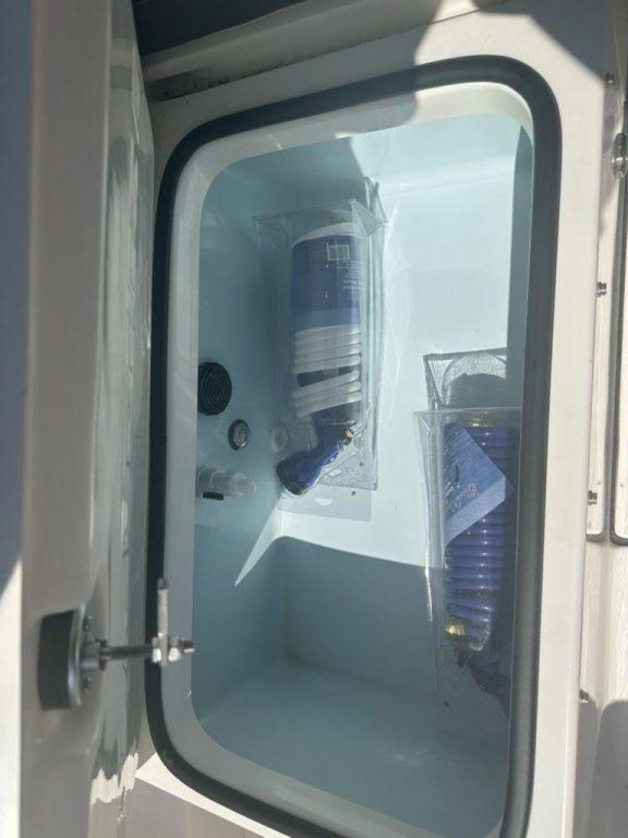 Sea Born LX26 Center Console LE