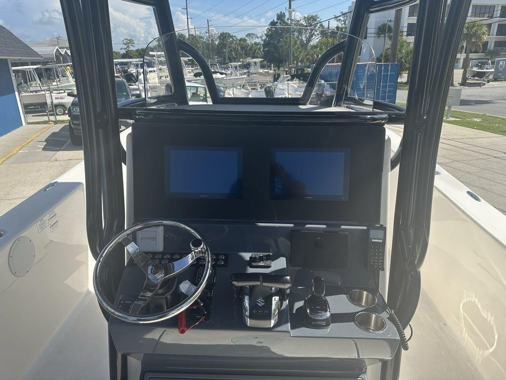 Sea Born LX26 Center Console LE