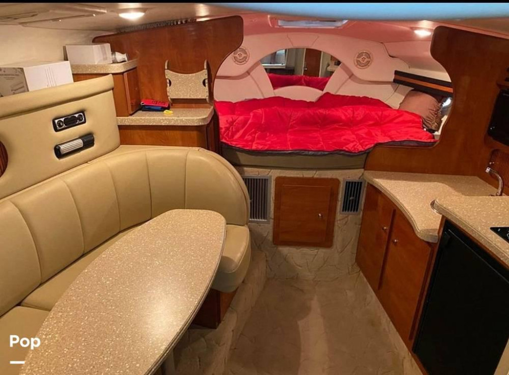 Rinker Fiesta Vee 320