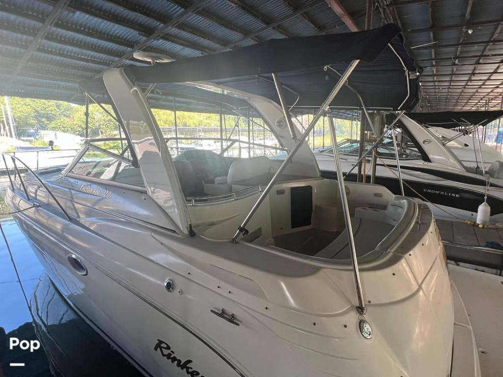 Rinker Fiesta Vee 320