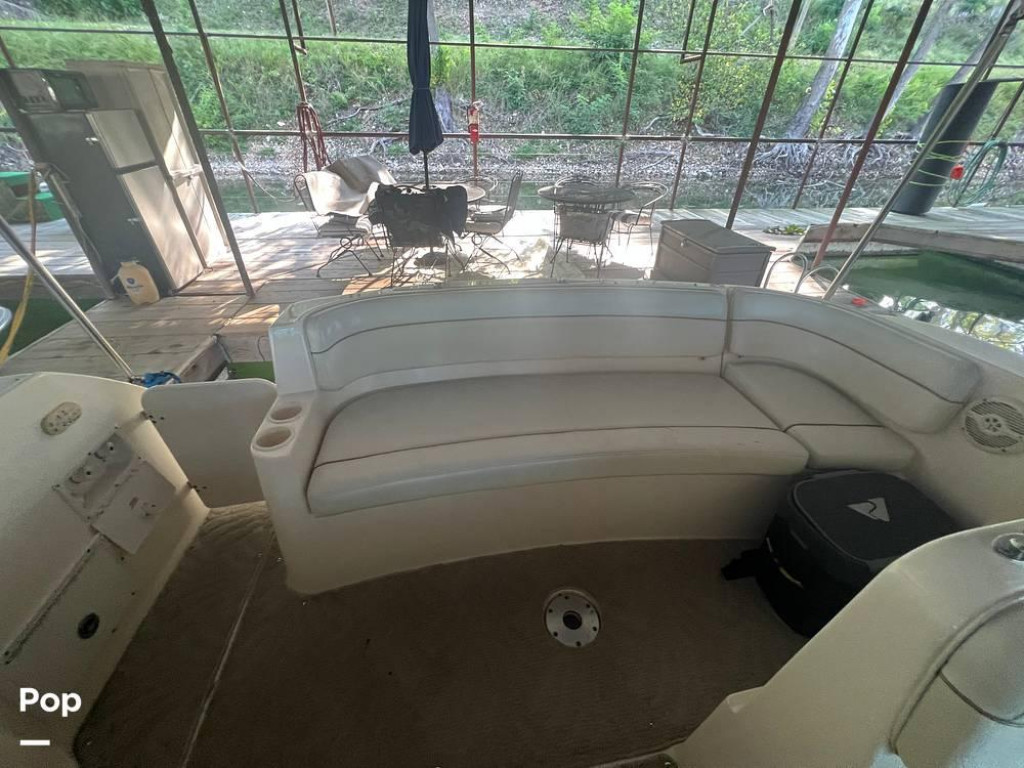 Rinker Fiesta Vee 320