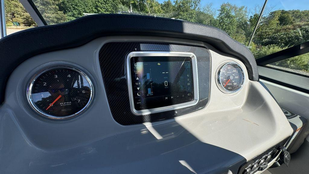 Chaparral 23 H2O Surf