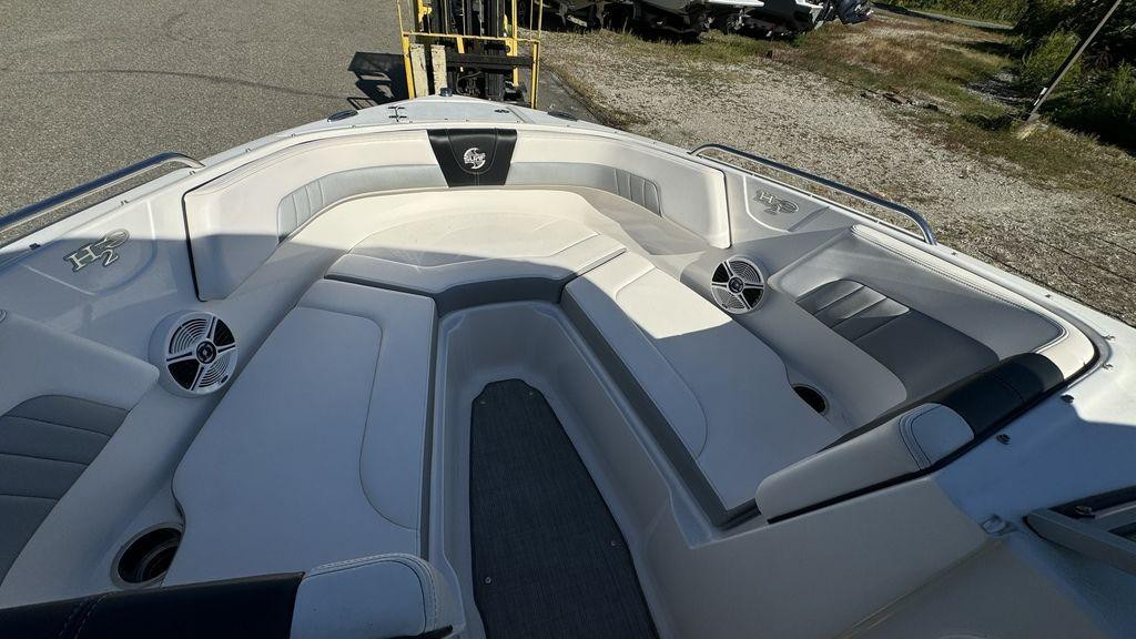 Chaparral 23 H2O Surf