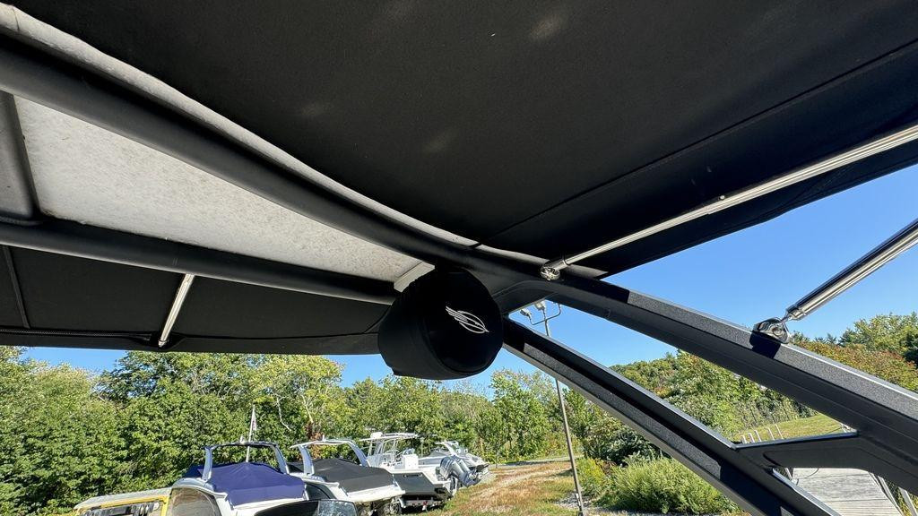 Chaparral 23 H2O Surf