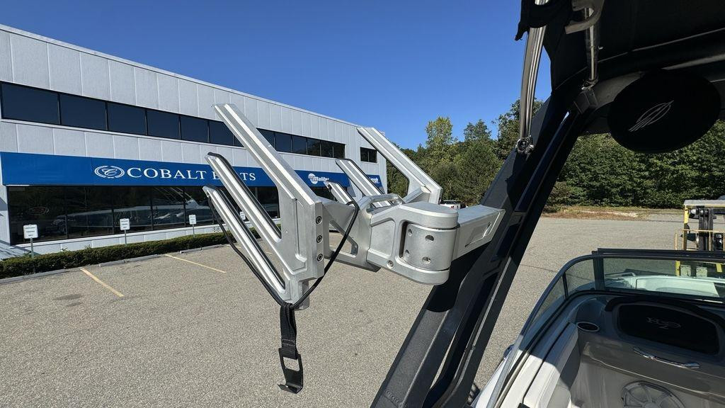 Chaparral 23 H2O Surf