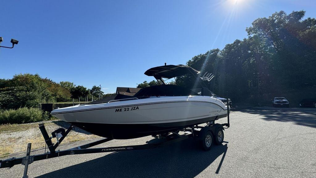 Chaparral 23 H2O Surf