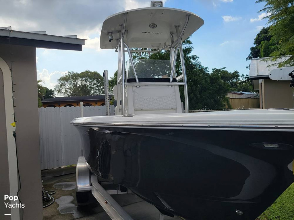 Sea Hunt 24 BR
