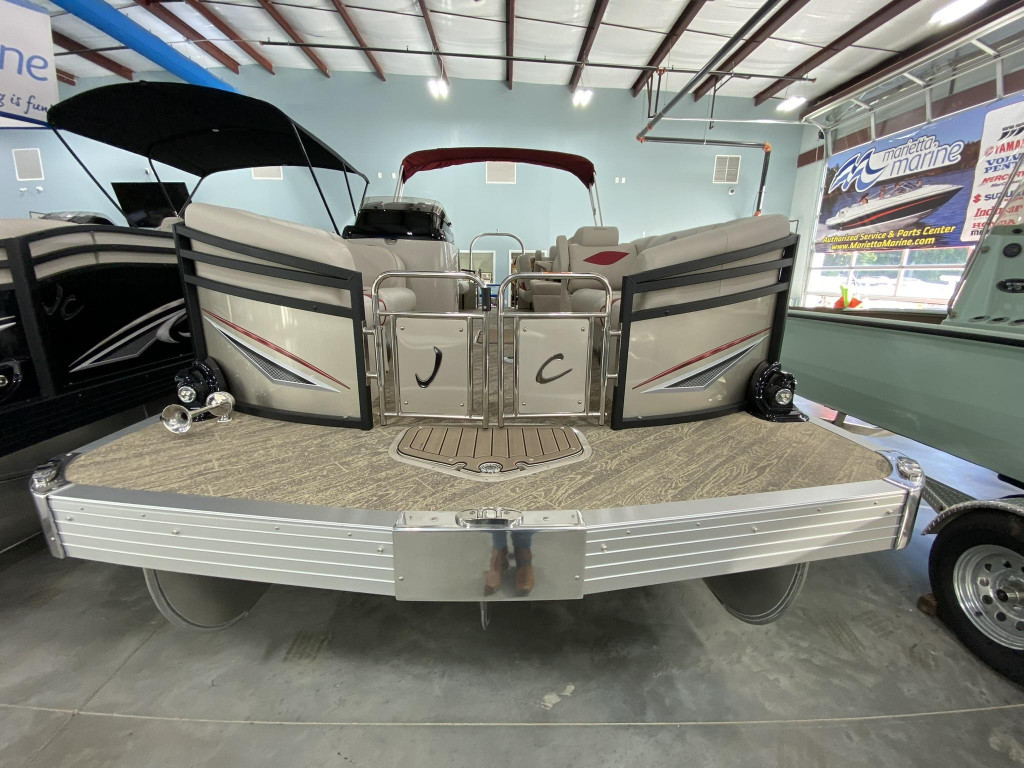 JC Tritoon Neptoon 23TT Sport w Suzuki 250HP