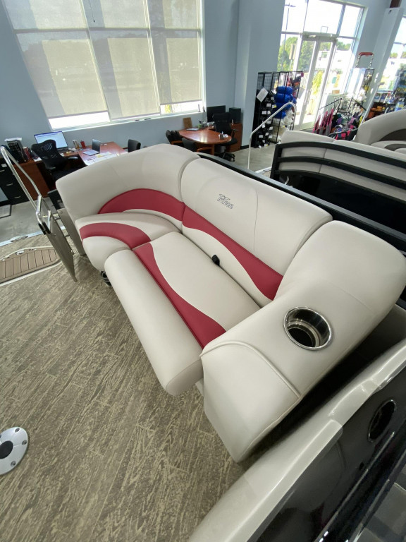 JC Tritoon Neptoon 23TT Sport w Suzuki 250HP