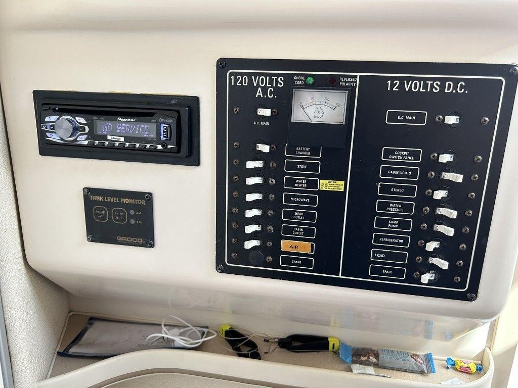 Grady White Marlin 300