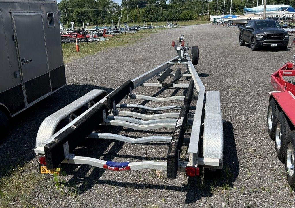 Grady White Marlin 300