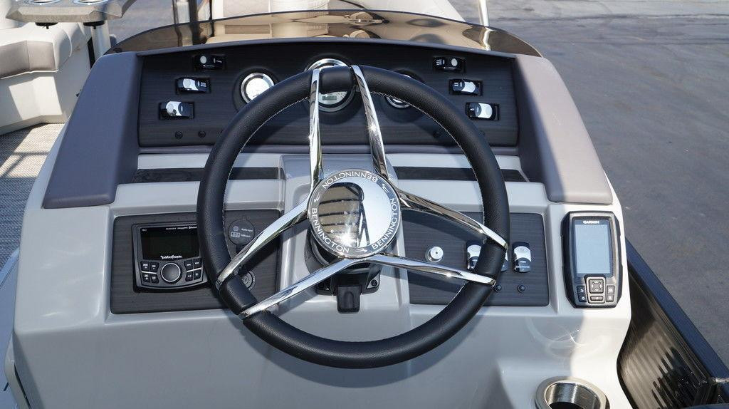 Bennington L Series 25