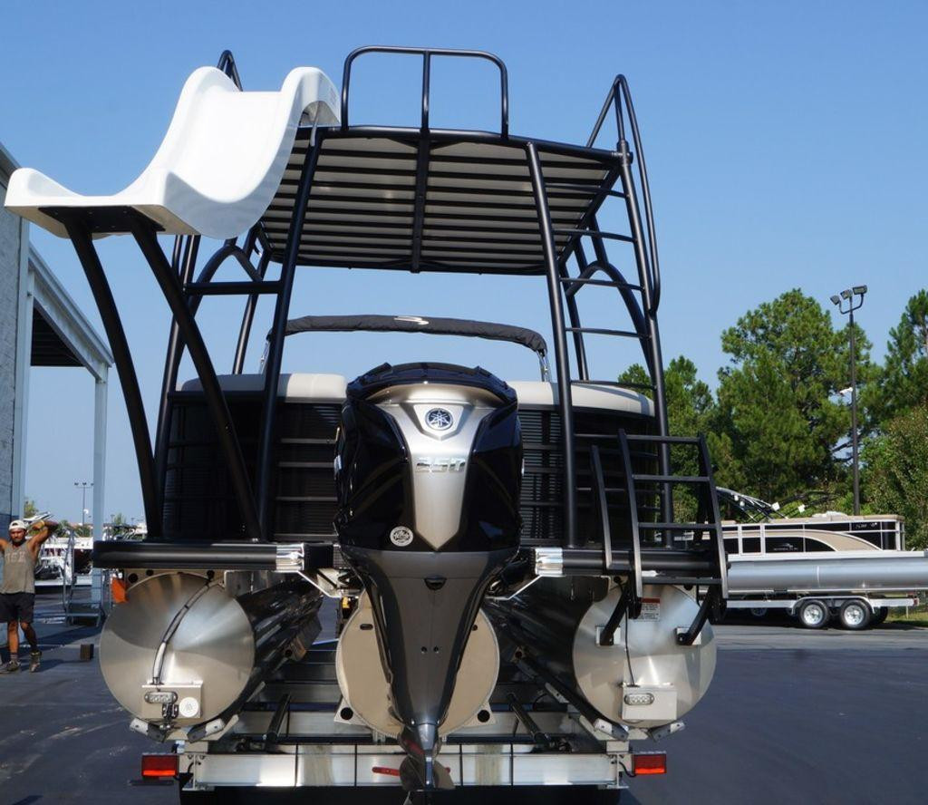 Bennington L Series 25