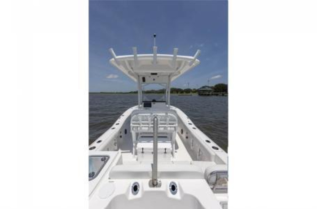 Sea Fox 228 Commander