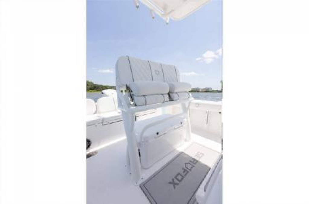 Sea Fox 228 Commander