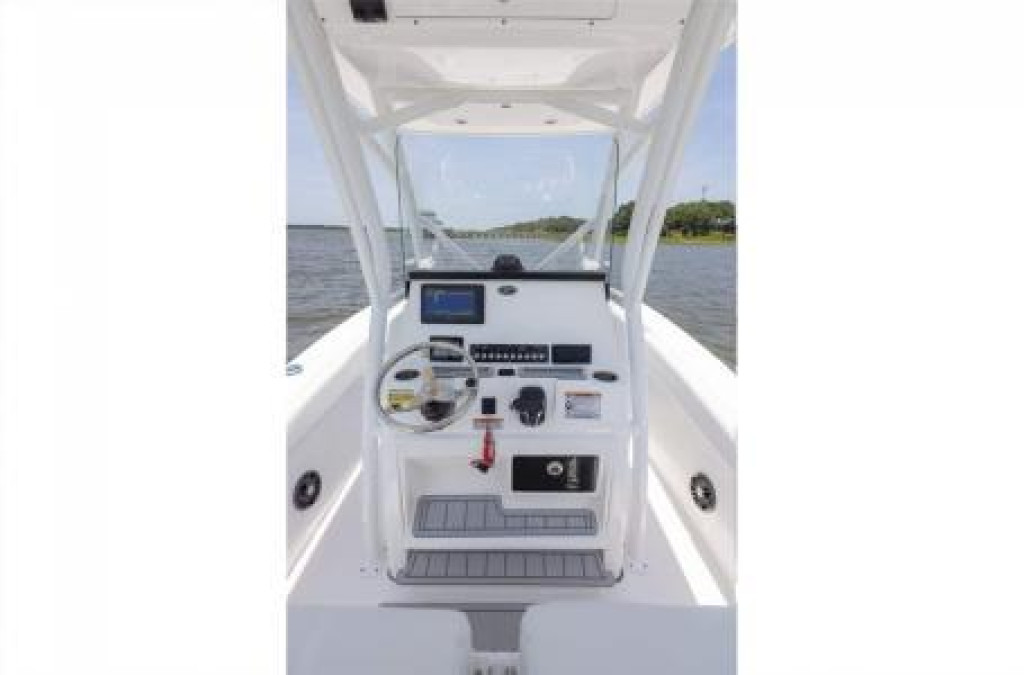 Sea Fox 228 Commander