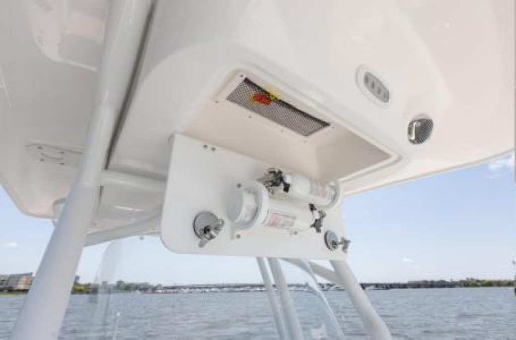 Sea Fox 228 Commander