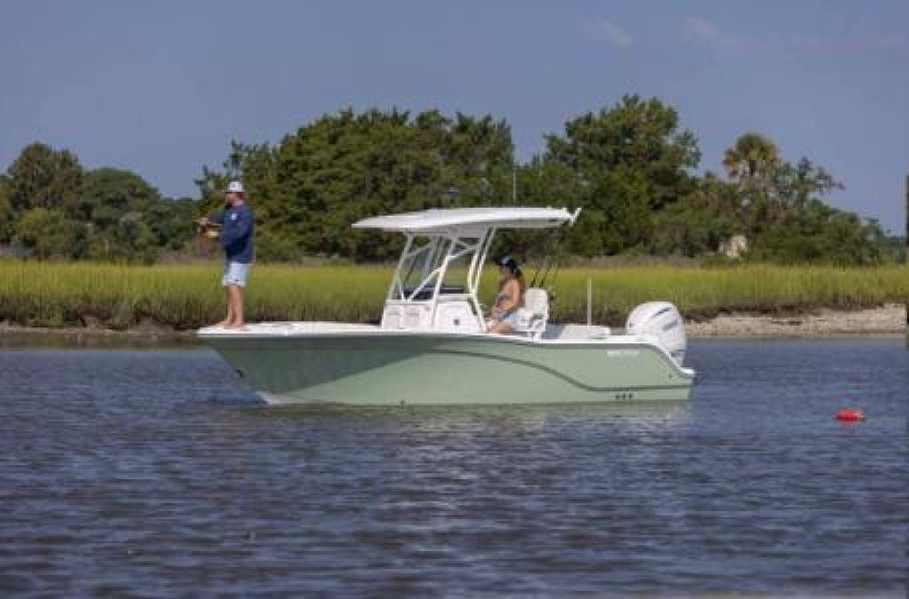 Sea Fox 228 Commander