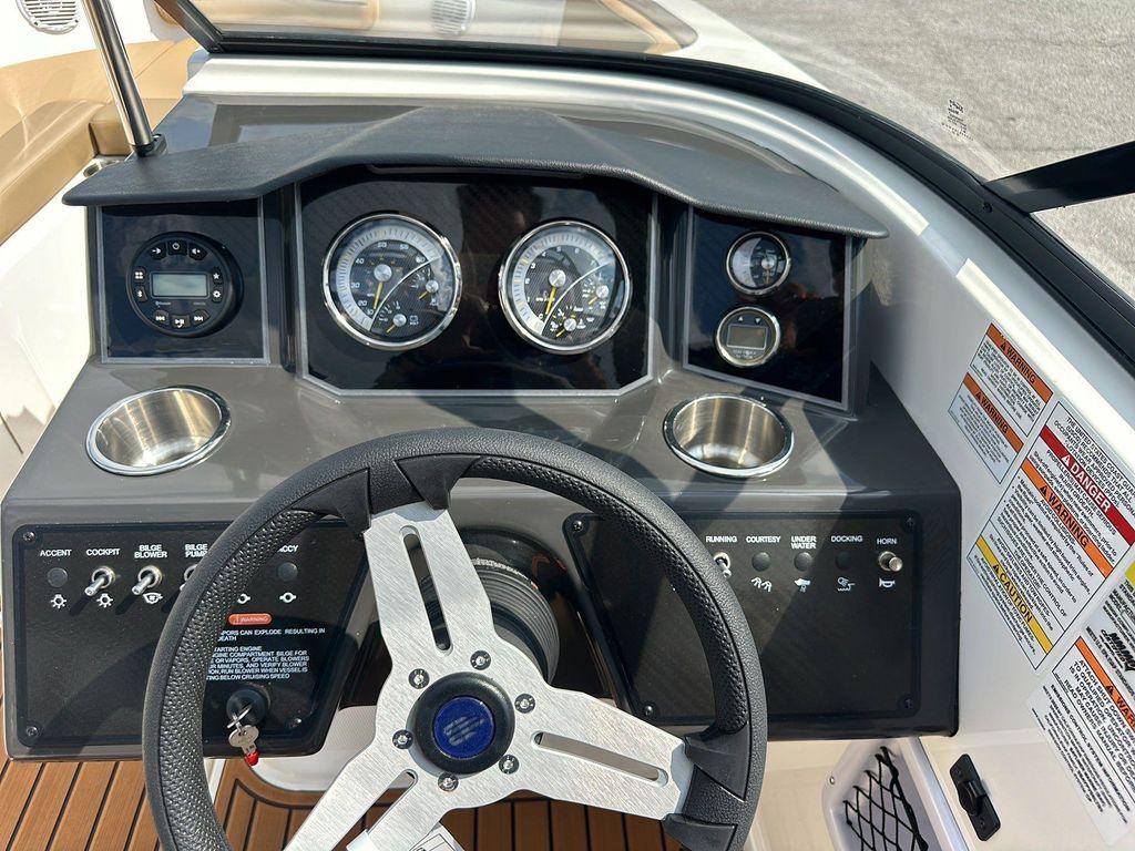 Bayliner VR5 Bowrider I O