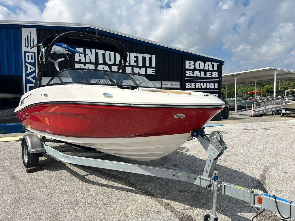 Bayliner VR5 Bowrider I O
