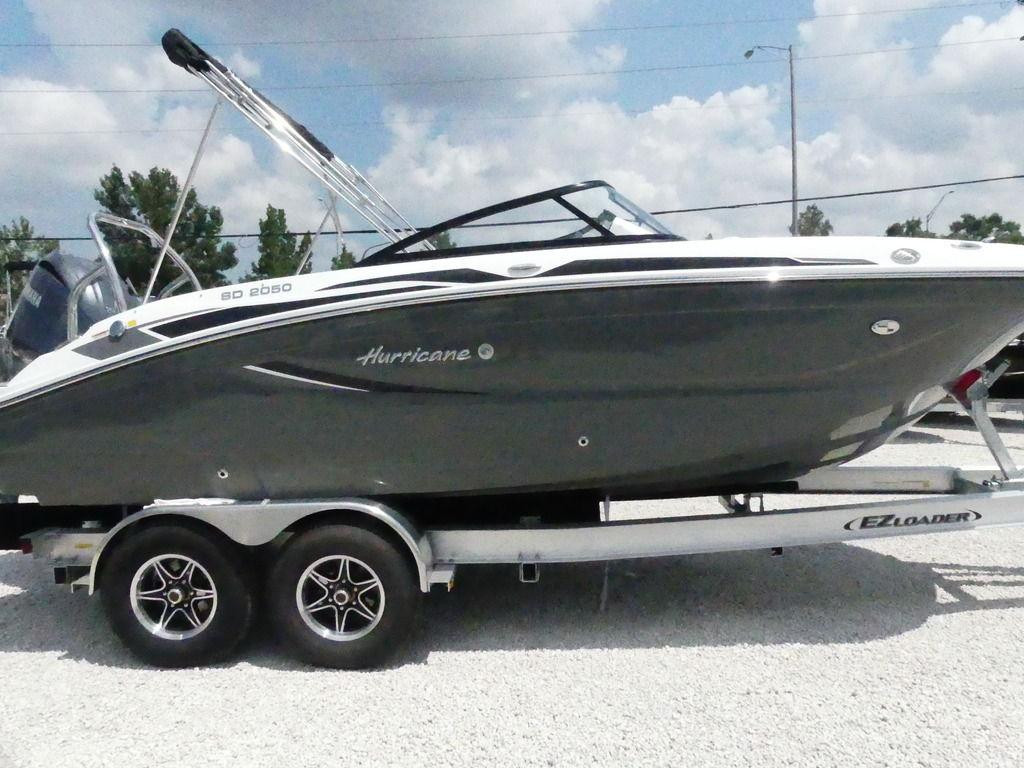 Hurricane SunDeck 2050