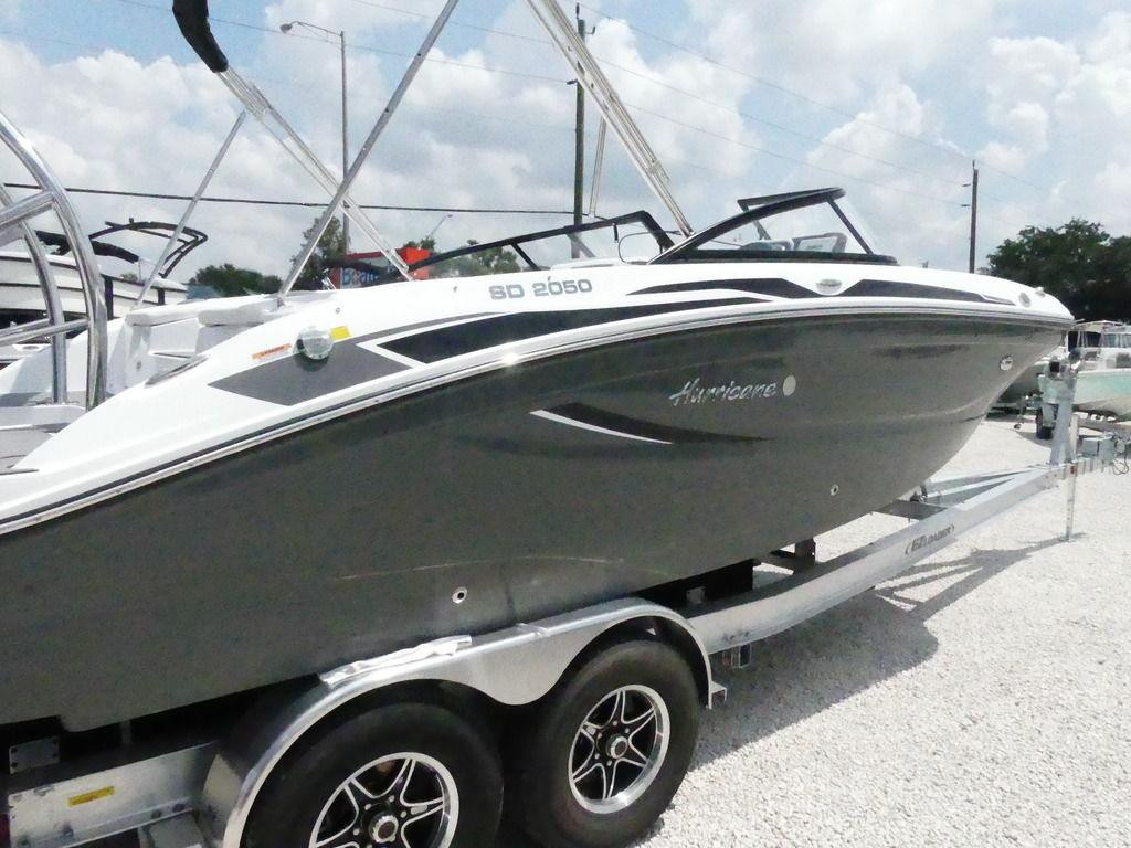 Hurricane SunDeck 2050