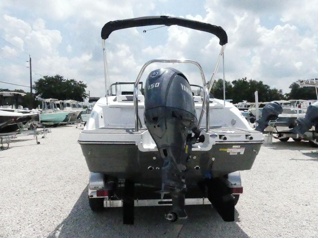 Hurricane SunDeck 2050