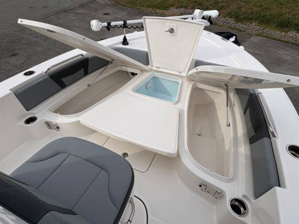 Robalo 226 Cayman