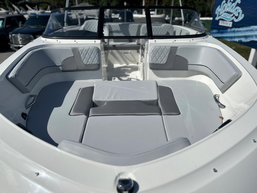 Bayliner VR5 Bowrider OB