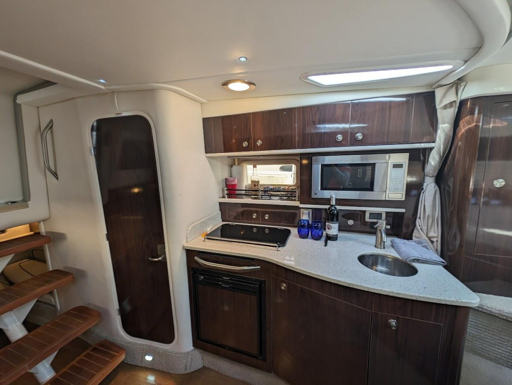 Sea Ray 330 Sundancer