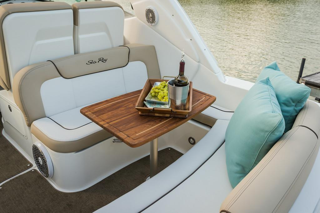 Sea Ray 330 Sundancer