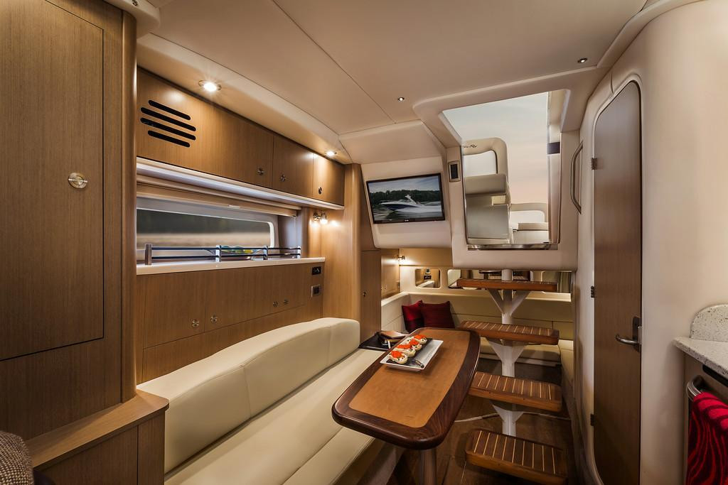 Sea Ray 330 Sundancer