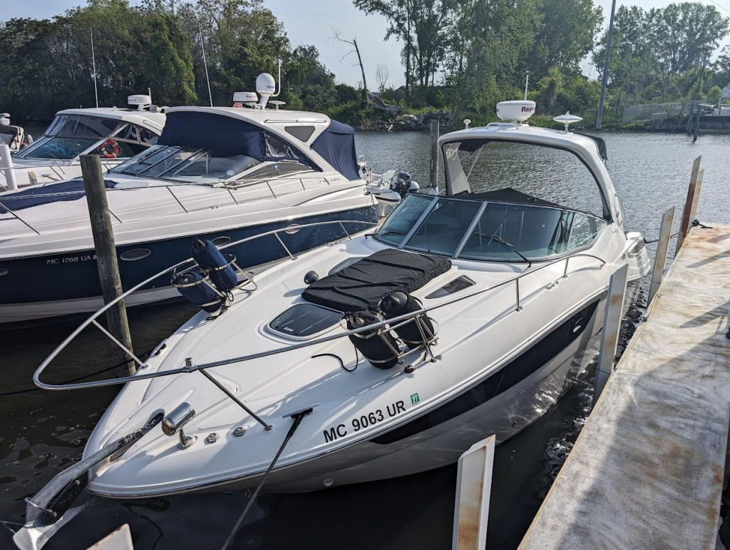 Sea Ray 330 Sundancer