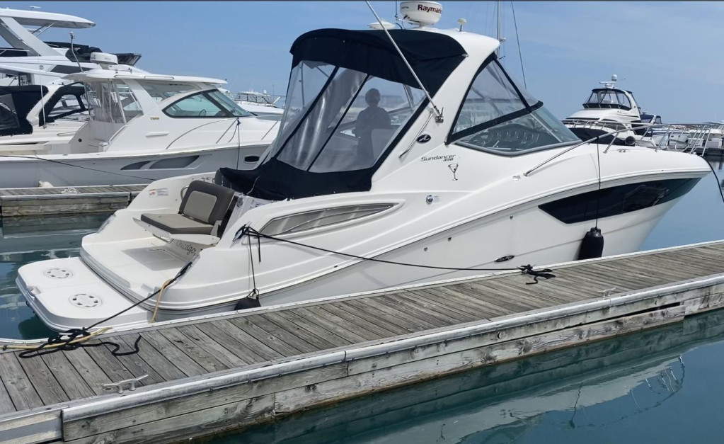 Sea Ray 330 Sundancer
