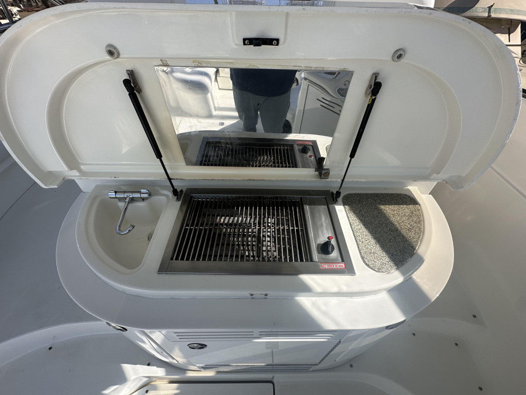 Cruisers 5370 Express