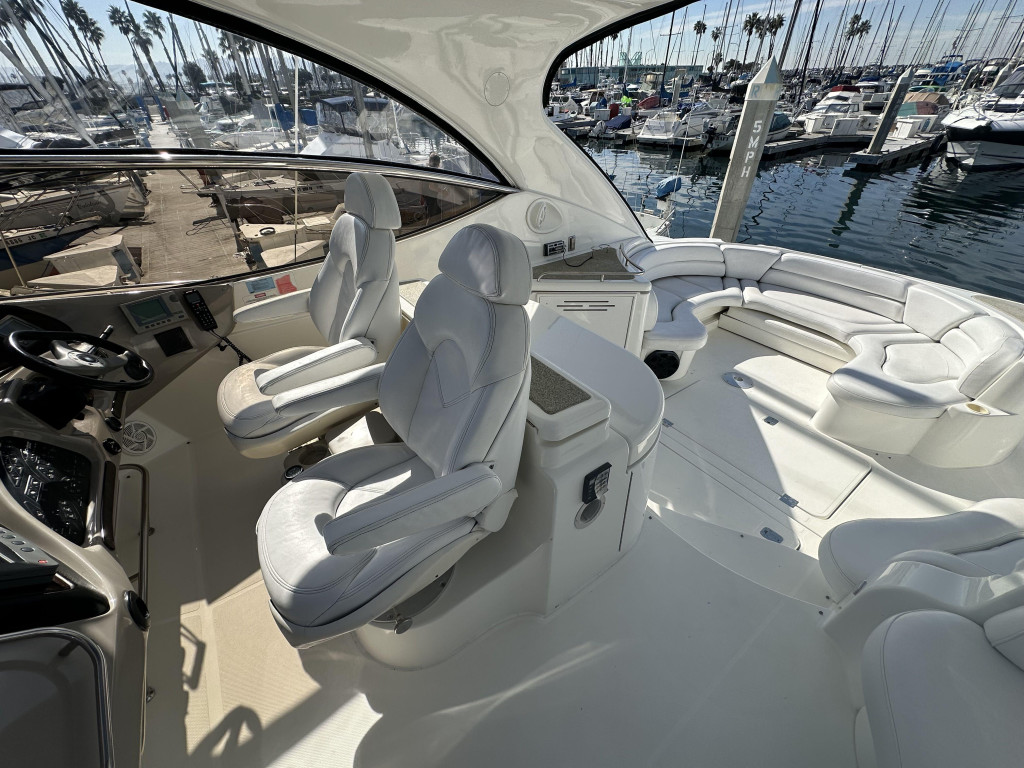 Cruisers 5370 Express