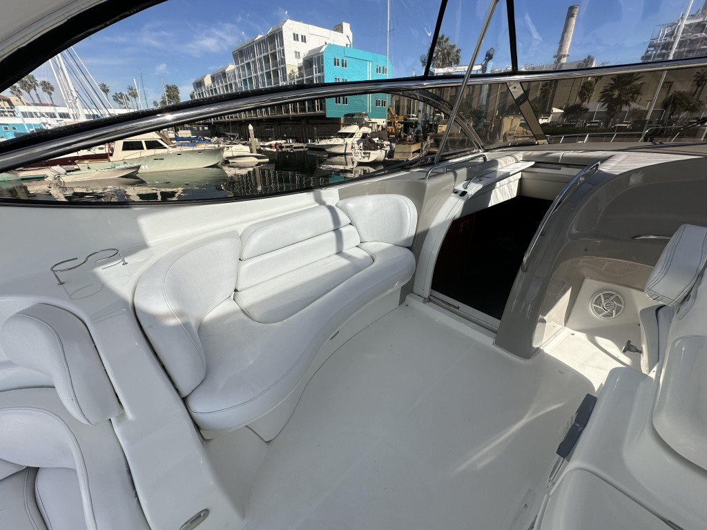 Cruisers 5370 Express