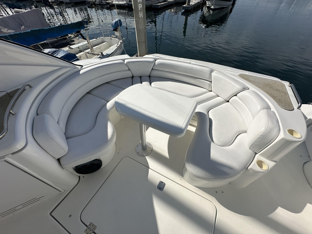 Cruisers 5370 Express