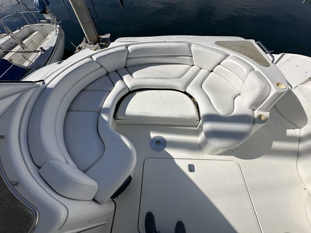 Cruisers 5370 Express